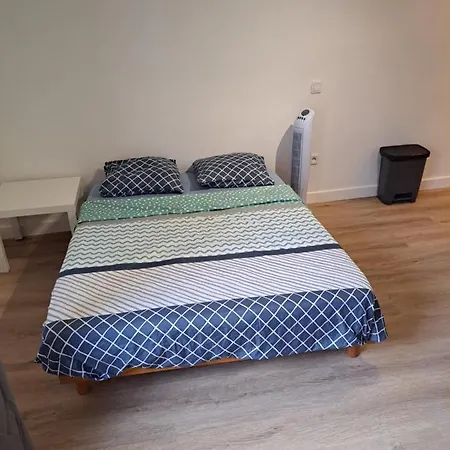 Studio Centre Ancien Apartment *